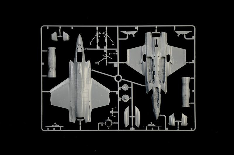 Збірна модель 1/72 Літак F-35C Lightning II Lockheed Martin Italeri 1469 IT1469 фото