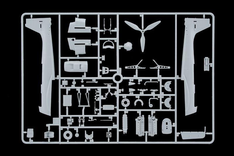 Збірна модель 1/48 Літак Junkers Ju 87B IT2807 фото