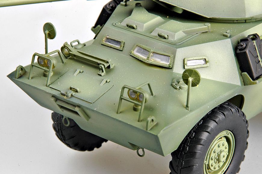 Збірна модель LAV-150 Commando AFV w/Cockerill 90mm Gun HB82422 фото