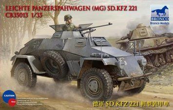 Збірна модель Sdkfz 221 Armored Car CB35013 фото