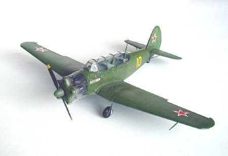 Збірна модель літака Яковлєв Як-18 Макс TR02213 фото