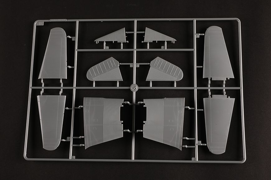 Збірна модель 1/48 Американський бомбардувальник-торпедоносець TBD-1 Devastator HobbyBoss 81783 HB81783 фото
