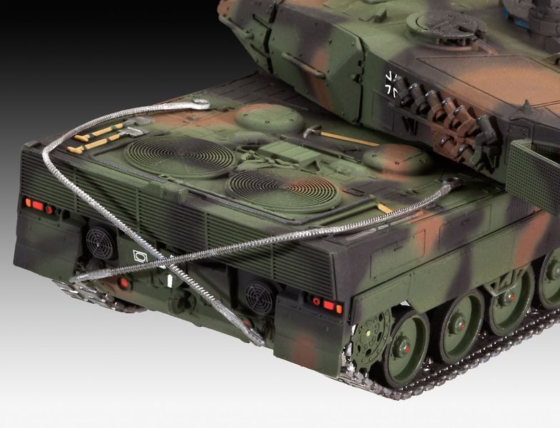 Збірна модель танка 1:72 Leopard 2A6/A6M Revell 03180 REV03180 фото