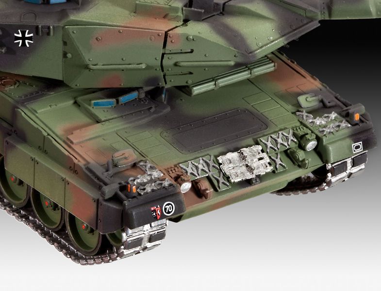 Збірна модель танка 1:72 Leopard 2A6/A6M Revell 03180 REV03180 фото