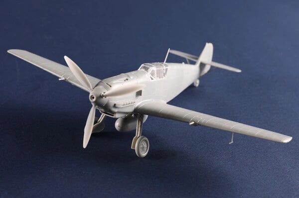 Збірна модель 1/48 Літак Messerschmitt Bf 109 E-3 HobbyBoss 81791 HB81791 фото
