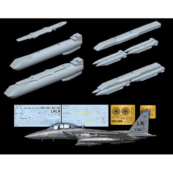 Збірна модель 1/48 Літак F-15E Strike Eagle L4822 фото