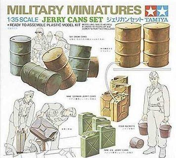 Збірна модель 1/35 каністри, бочки та ведра (Military Miniatures Jerry Cans Set) Tamiya 35026 TAM35026 фото