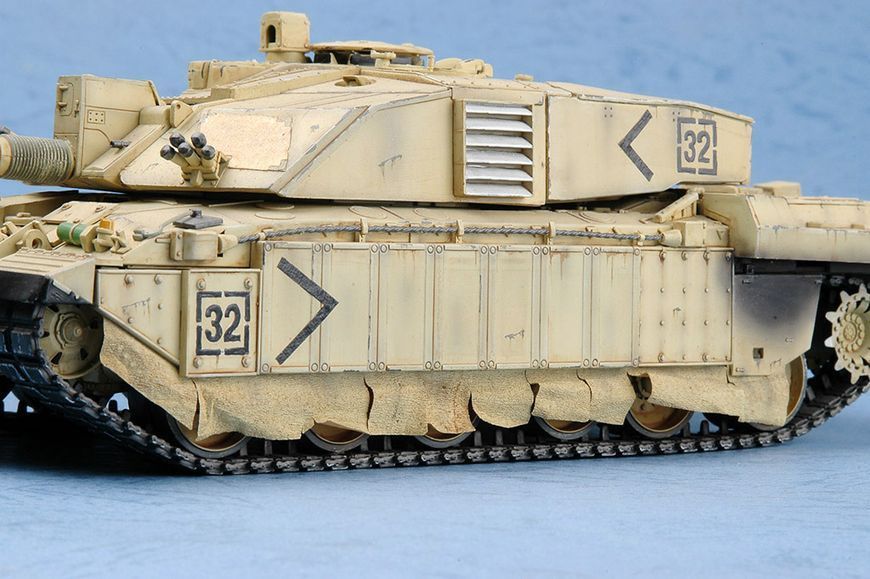 Збірна модель британського ОБТ Challenger 2 (OP. Telic) Ірак 2003 TR00323 фото