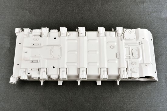 Збірна модель 1/16 Радянський танк T-72B Trumpeter 00924 TR00924 фото