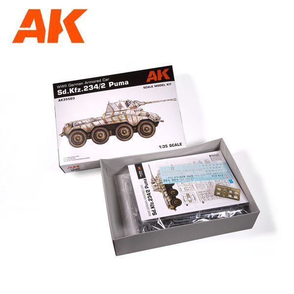 Німецький важкий бронеавтомобіль SD.KFZ.234/2 PUMA AK35503 фото