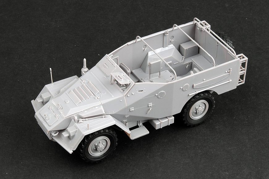 BTR-40 APC TR05517 фото