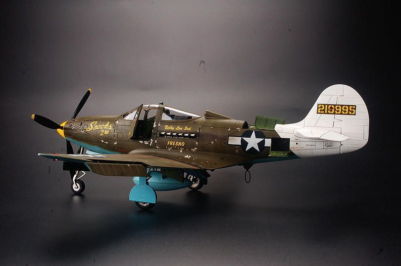 Збірна модель Літак 1/32 P-39Q Air Cobra KH32013 фото