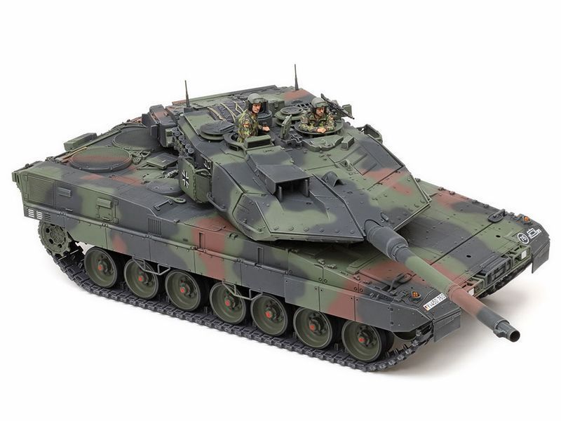Збірна модель 1/35 Танк Leopard 2 А7В TAM35387 фото