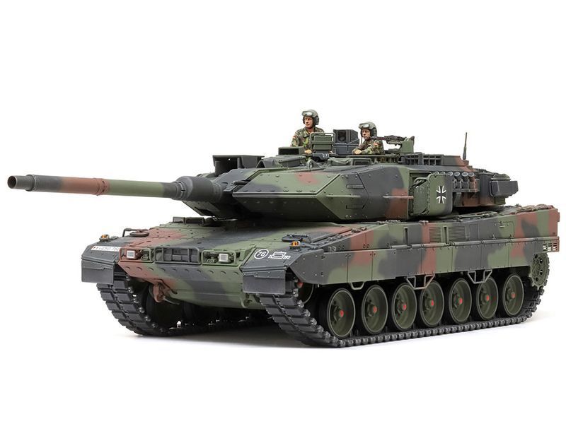 Збірна модель 1/35 Танк Leopard 2 А7В TAM35387 фото