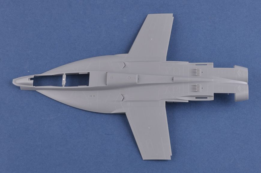 F/A-18E Super Hornet HB85812 фото