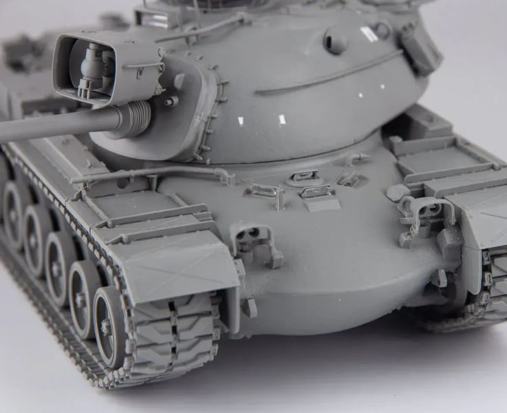 Збірна модель 1/35 Танк М48A3 Patton Mod B TK2162 фото