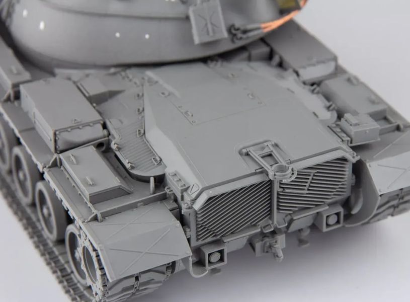 Збірна модель 1/35 Танк М48A3 Patton Mod B TK2162 фото