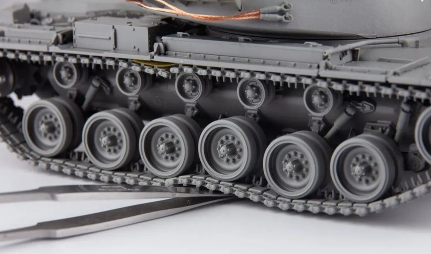 Збірна модель 1/35 Танк М48A3 Patton Mod B TK2162 фото
