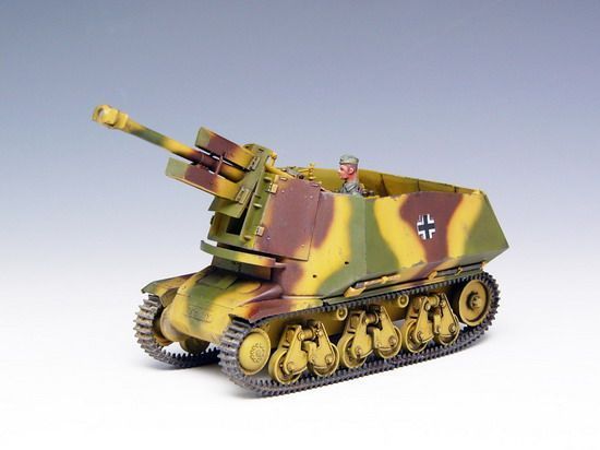 Модель німецького танка 39(H) 10.5cm LeFH18(Sf) auf Geschutzwagen TR00353 фото
