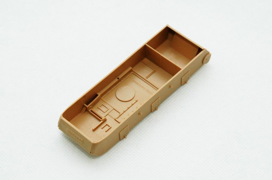 Модель німецького танка 39(H) 10.5cm LeFH18(Sf) auf Geschutzwagen TR00353 фото