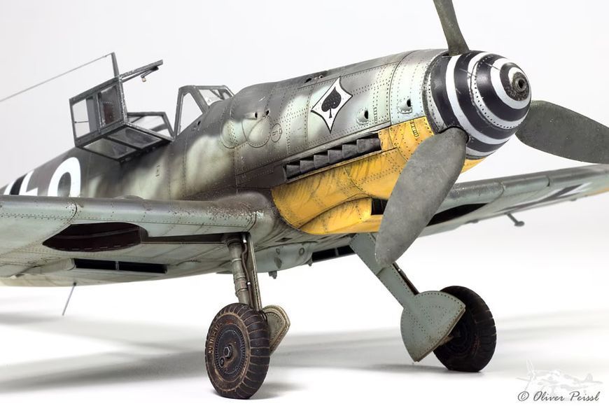Збірна модель німецького літака BF109 G6 BF-001 фото