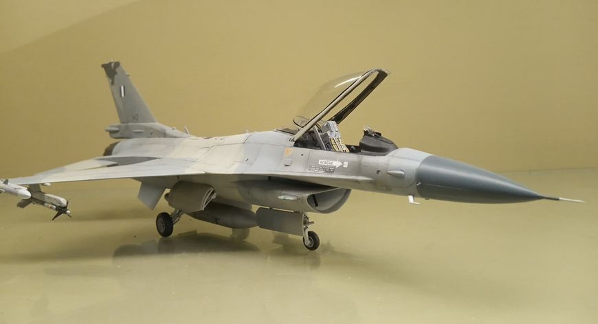 Збірна модель 1/48 тактичний винищувач F-16CJ Fighting Falcon &ldquo;Місава Японія&rdquo; Hasegawa PT32 07232 HS07232 фото