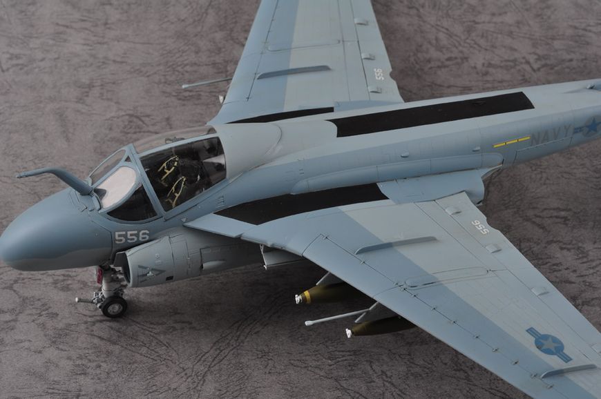 Збірна модель літака A-6E Intruder HB81709 фото