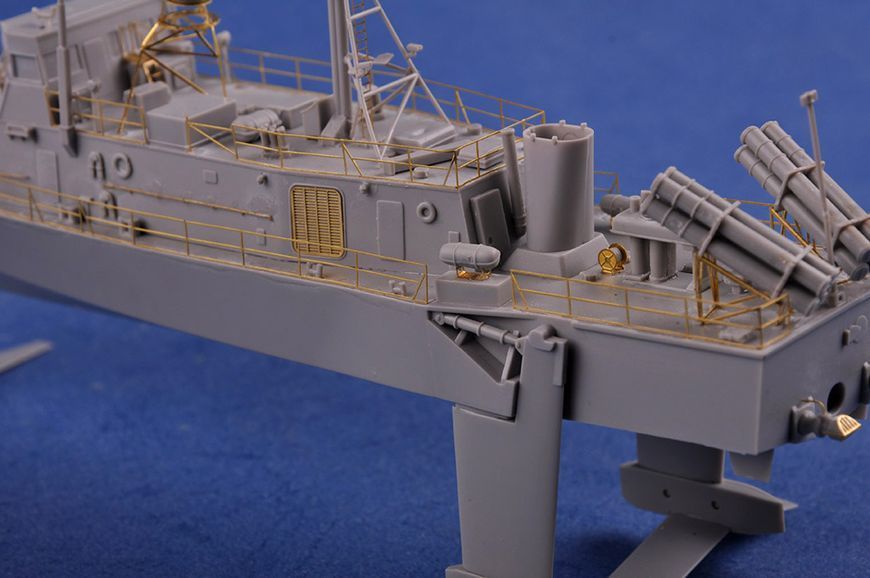 Збірна модель американського військового корабля USS Pegasus PHM-1 HB82005 фото