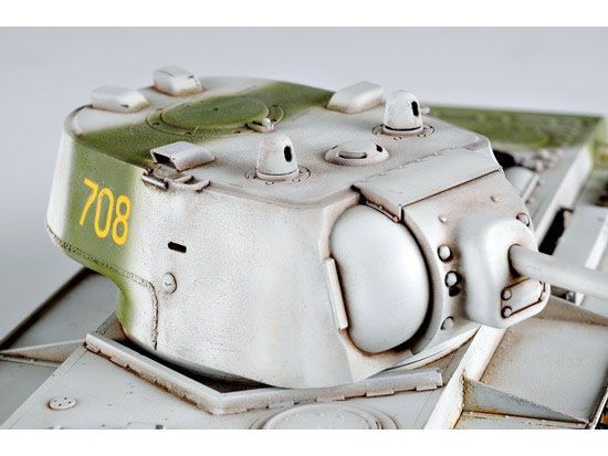 Збірна модель радянського важкого танка КВ-1 зразка 1942 з литою вежею TR00359 фото