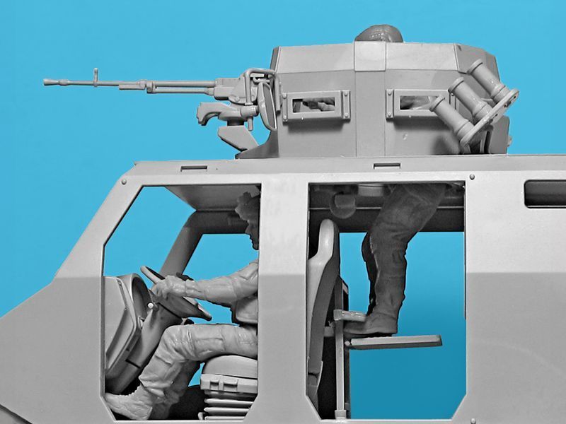 Збірна модель 1/35 &laquo;Козак-2&raquo; MRAP із фігурами ЗСУ (Перед штурмом. Схід України 2022) ICMDS3521 фото
