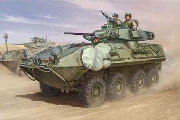 Збірна модель броньованої колісної машини LAV-A2 8X8 TR01521 фото