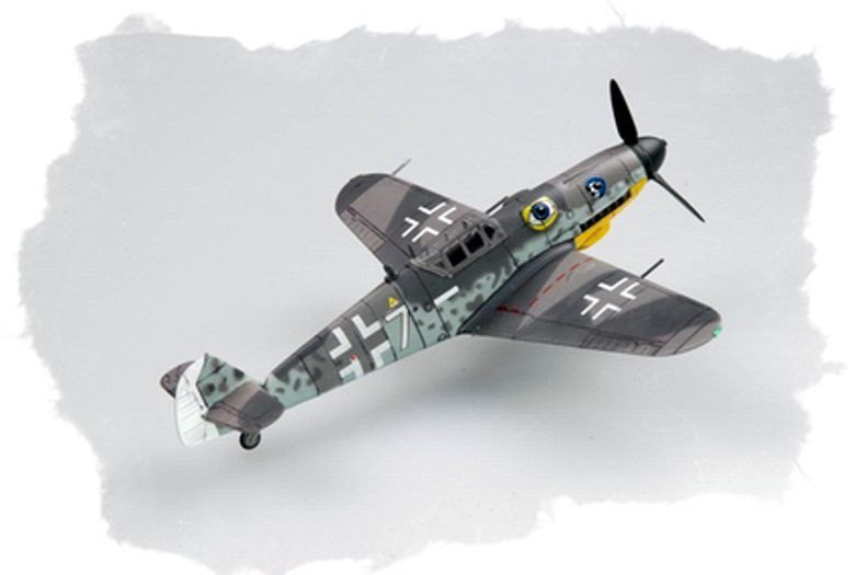 Збірна модель німецького винищувача Bf109 G-6 (late) HB80226 фото