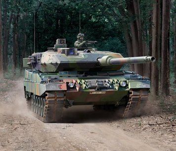 Збірна модель-копія Revell Танк Леопард 2 A6/A6NL рівень 4 масштаб 1:35 REV03281 фото
