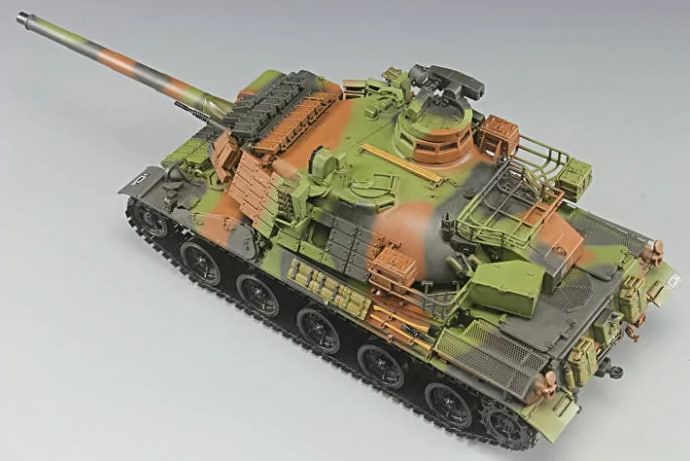 Французький танк АМХ-30 B2 BRENNUS Тайгер Модел 4604 TM4604 фото
