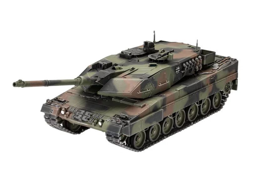 Збірна модель-копія Revell Танк Леопард 2 A6/A6NL рівень 4 масштаб 1:35 REV03281 фото