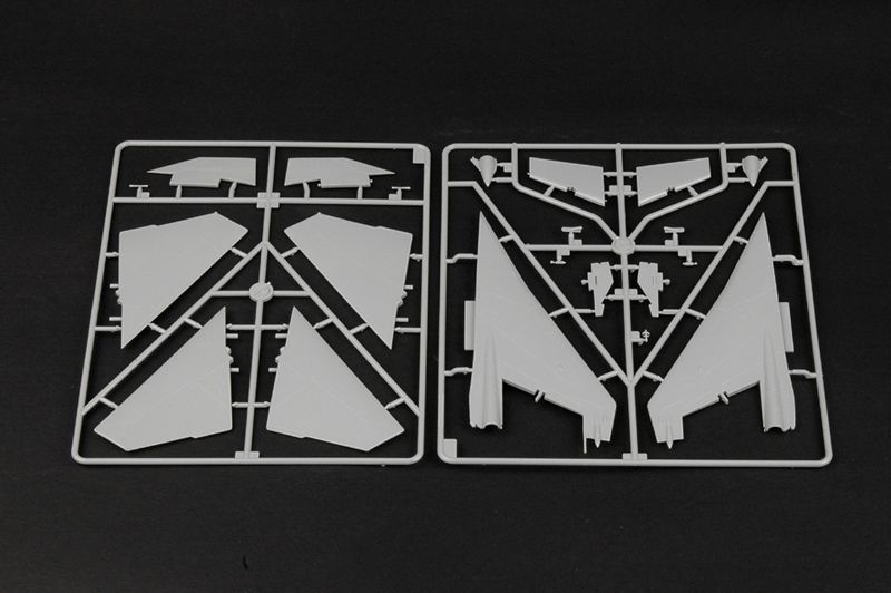 Винищувач MiG-23ML Flogger-G TR03210 фото