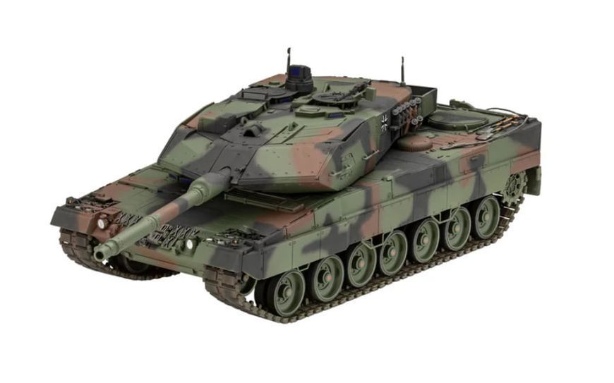 Збірна модель-копія Revell Танк Леопард 2 A6M+ рівень 5 масштаб 1:35 REV03342 фото