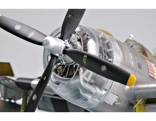 Збірна модель винищувача P-47D "Razorback" TR02262 фото